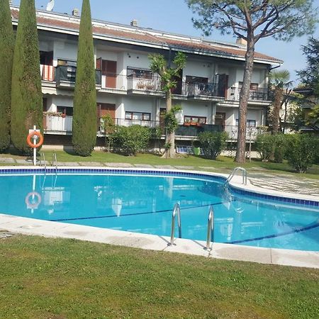 Lucky Apartment 2 Sirmione Exterior photo